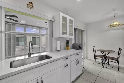 1100 NW 49th Street, Deerfield Beach, FL 33064 - Photo 13
