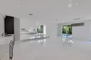 23352 Lago Mar Cir, Boca Raton, FL 33433 - Photo 11