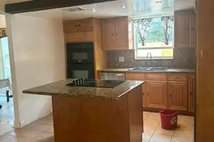 650 Toxaway Dr, West Palm Beach, FL 33413 - Photo 23