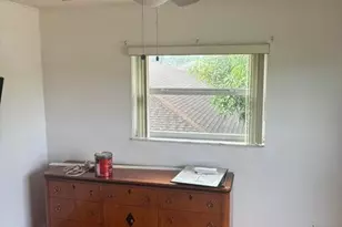 650 Toxaway Dr, West Palm Beach, FL 33413 - Photo 15