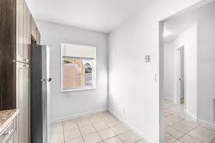 9977 Three Lakes Cir, Boca Raton, FL 33428 - Photo 13