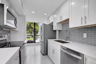 2804 Bridgewood Dr, Boca Raton, FL 33434 - Photo 17