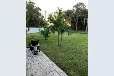 10340 SE Jupiter Narrows Drive, Hobe Sound, FL 33455 - Photo 3