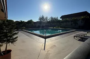 21890 Lake Forest Cir, Boca Raton, FL 33433 - Photo 19