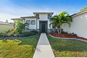 476 SW Crawfish Dr, Port Saint Lucie, FL 34953 - Photo 57