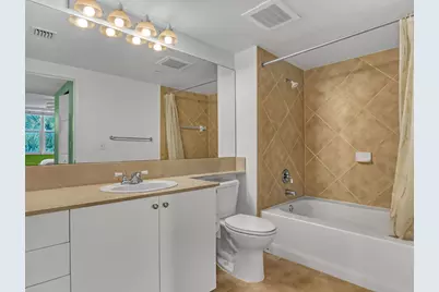 700 E Boynton Beach Boulevard, Unit #312, Boynton Beach, FL 33435 - Photo 23