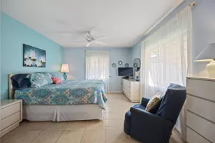 3586 La Playas Ct, Greenacres, FL 33463 - Photo 9