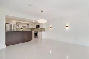 2450 Presidential Way, West Palm Beach, FL 33401 - Photo 7