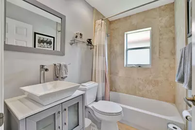 7036 Galleon Cove, Riviera Beach, FL 33418 - Photo 25