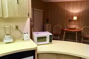 4067 White Pine Dr, Boynton Beach, FL 33436 - Photo 5