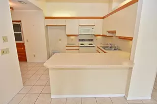 2544 SE Tropical East Circle E, Port Saint Lucie, FL 34952 - Photo 9