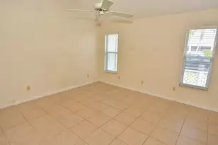 2544 SE Tropical East Circle E, Port Saint Lucie, FL 34952 - Photo 23