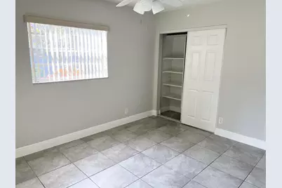 150 Burgundy D, Unit #D, Delray Beach, FL 33484 - Photo 11