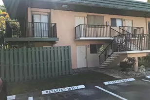 1813 Fairview Villas Dr, West Palm Beach, FL 33406 - Photo 7