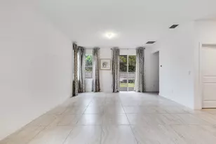 2444 Timber Forest Dr, West Palm Beach, FL 33415 - Photo 11