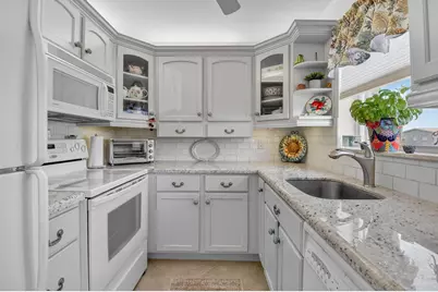 480 Horizons W, Unit #212, Boynton Beach, FL 33435 - Photo 5