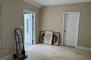 272 SW 1st St, Boca Raton, FL 33432 - Photo 1