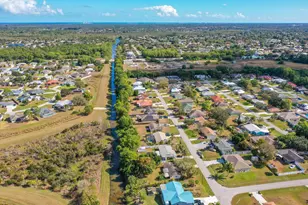 295 NW Archer Ave, Port Saint Lucie, FL 34983 - Photo 9