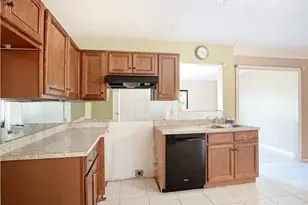 295 NW Archer Ave, Port Saint Lucie, FL 34983 - Photo 27