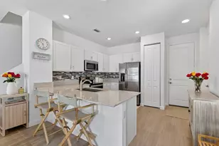 1011 Willow Pl, Riviera Beach, FL 33410 - Photo 9