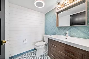 2427 Presidential Way, West Palm Beach, FL 33401 - Photo 35