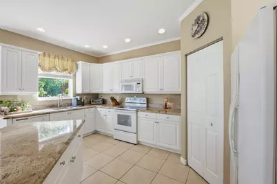 2462 Westmont Place, Royal Palm Beach, FL 33411 - Photo 13