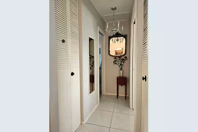2920 Crosley Drive E, Unit #B, West Palm Beach, FL 33415 - Photo 9