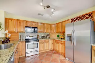 12561 Shoreside Ln, Wellington, FL 33414 - Photo 3