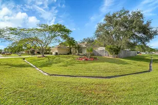 579 SE Marydale Terrace, Port Saint Lucie, FL 34983 - Photo 25