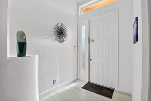 8099 Bellafiore Way, Boynton Beach, FL 33472 - Photo 5
