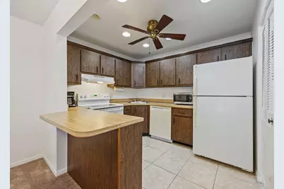 3622 La Playas Court, Unit #B-2, Greenacres, FL 33463 - Photo 7