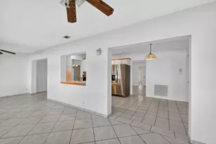 8509 NW 59th St, Tamarac, FL 33321 - Photo 13