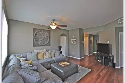 11033 Legacy Boulevard, Unit #301, Palm Beach Gardens, FL 33410 - Photo 3