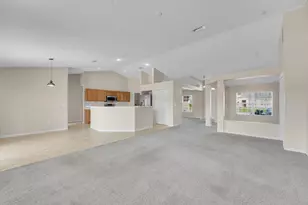 530 SW Butler Ave, Port Saint Lucie, FL 34983 - Photo 5