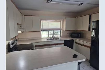 250 SE Walters Terrace, Port Saint Lucie, FL 34983 - Photo 3