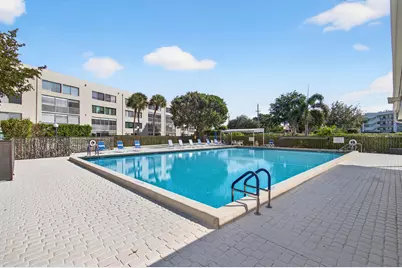 3162 Via Poinciana, Unit #2, Lake Worth, FL 33467 - Photo 53