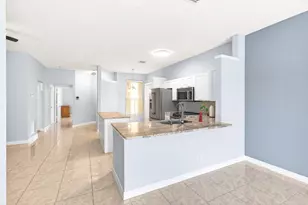 3162 Via Poinciana, Lake Worth, FL 33467 - Photo 7