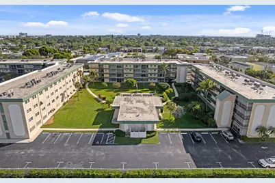 808 SE 7th Street, Unit #405, Deerfield Beach, FL 33441 - Photo 21