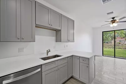 1580 W 32nd Street, Riviera Beach, FL 33404 - Photo 7