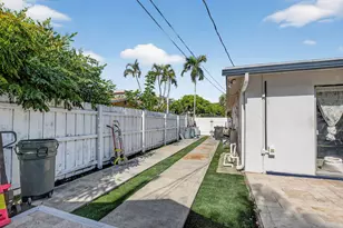 256 SW 11th Pl, Boca Raton, FL 33432 - Photo 43
