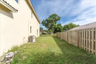 1848 Capeside Cir, Wellington, FL 33414 - Photo 21