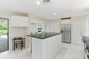 5151 SE Burning Tree Cir, Stuart, FL 34997 - Photo 11