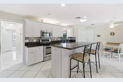 5151 SE Burning Tree Circle, Stuart, FL 34997 - Photo 7