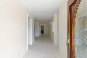 5151 SE Burning Tree Cir, Stuart, FL 34997 - Photo 5