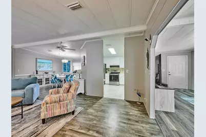 7526 SE Independence Avenue, Hobe Sound, FL 33455 - Photo 5