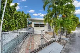 2285 NE 136th Ln, North Miami Beach, FL 33181 - Photo 15