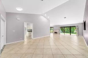 6200 Via Tierra, Boca Raton, FL 33433 - Photo 5