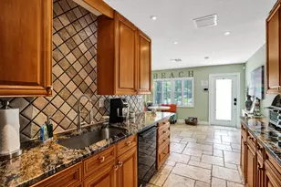 1433 NE 27th St, Pompano Beach, FL 33064 - Photo 31