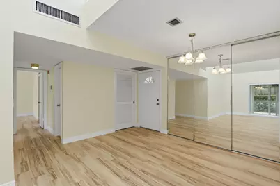 2534 Boundbrook Drive S, Unit #116, West Palm Beach, FL 33406 - Photo 7