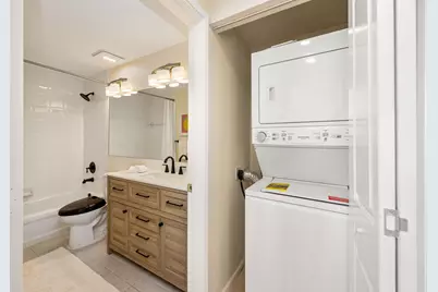 651 Okeechobee Boulevard, Unit #1107, West Palm Beach, FL 33401 - Photo 13
